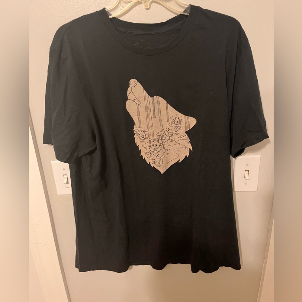 Ski The East Wolf Tee